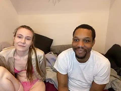 Snapshot of midnight_ballerina_ chatting on April 23, 2026, 10:11 pm midnight ballerina online show from April 23, 2026, 10:11 pm