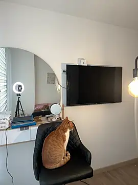 FrancoRossi  online show from April 20, 2026, 1:35 pm