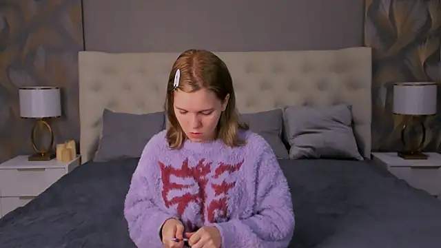 Snapshot of ALZA_AZURE chatting on February 2, 2026, 3:44 pm ALZA AZURE online show from February 2, 2026, 3:44 pm