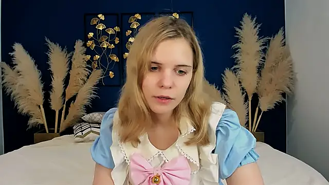 ALZA AZURE online show from April 8, 2026, 10:17 am