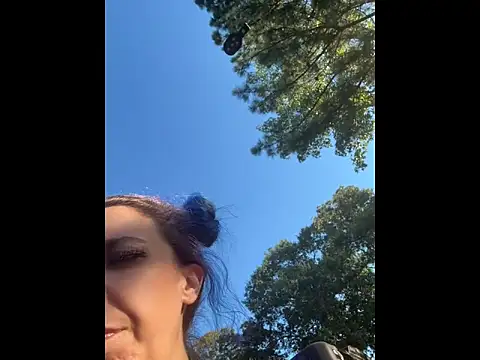 Snapshot of MegaTinyyy chatting on June 28, 2026, 11:22 pm MegaTinyyy online show from June 28, 2026, 11:22 pm