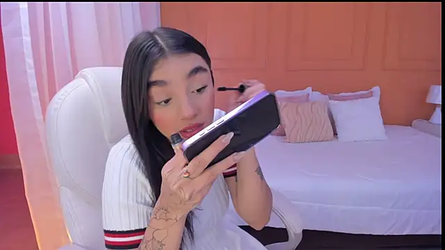Snapshot of Abriil_cutee chatting on June 12, 2026, 1:53 pm Abriil cutee online show from June 12, 2026, 1:53 pm
