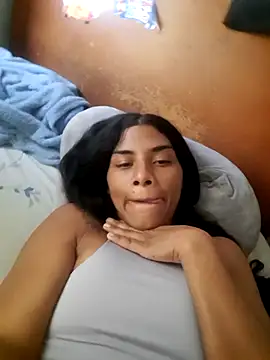 Snapshot of vvannessa33 chatting on February 24, 2026, 7:59 pm vvannessa33 online show from February 24, 2026, 7:59 pm