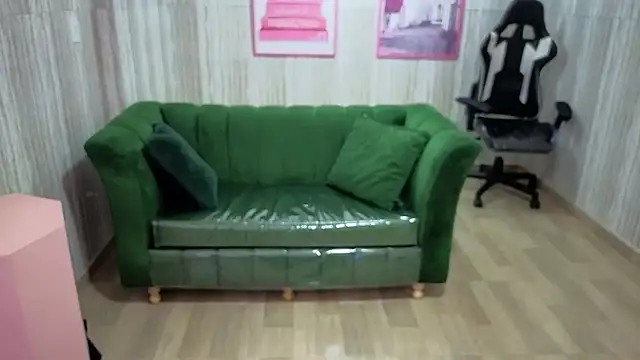 zedin02 a online show from April 15, 2026, 9:15 am