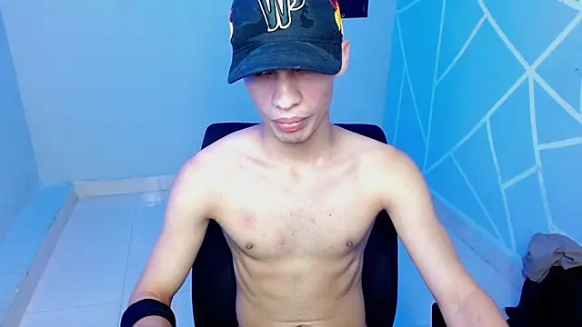 Snapshot of Axel_fox77 chatting on July 30, 2026, 11:59 pm Axel fox77 online show from July 30, 2026, 11:59 pm