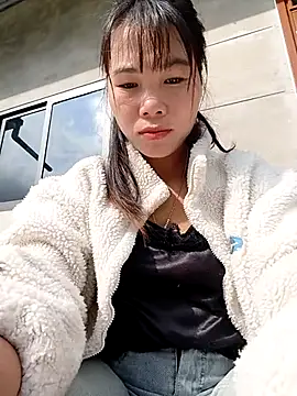 Snapshot of Mimi_sweet1 chatting on March 16, 2026, 1:57 am Mimi sweet1 online show from March 16, 2026, 1:57 am