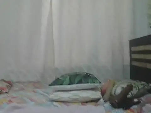 Snapshot of ZAMY1 chatting on May 6, 2026, 10:25 pm ZAMY1 online show from May 6, 2026, 10:25 pm
