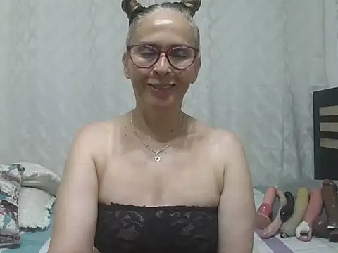 Snapshot of ZAMY1 chatting on April 5, 2026, 1:01 am ZAMY1 online show from April 5, 2026, 1:01 am