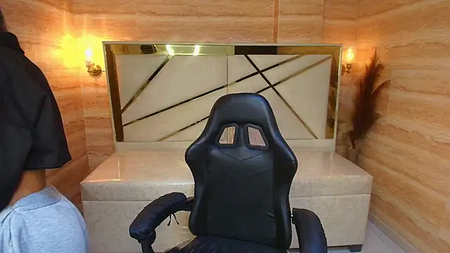 Snapshot of katalina_r_ chatting on February 15, 2026, 12:48 pm katalina r online show from February 15, 2026, 12:48 pm