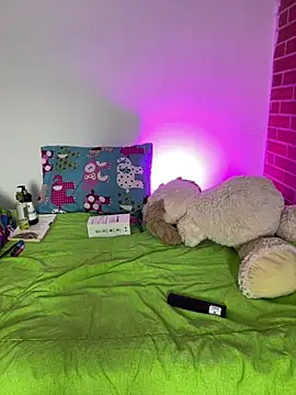 Carita traviesa4 online show from February 15, 2026, 2:56 am