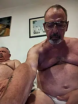 Snapshot of Dadotado70 chatting on February 15, 2026, 5:19 am Dadotado70 online show from February 15, 2026, 5:19 am