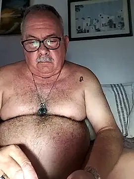 Snapshot of Dadotado70 chatting on February 19, 2026, 7:44 pm Dadotado70 online show from February 19, 2026, 7:44 pm