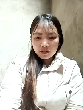 Snapshot of Nunaa2x chatting on February 1, 2026, 10:24 am Nunaa2x online show from February 1, 2026, 10:24 am