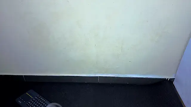 Snapshot of KimiNaru chatting on February 13, 2026, 4:01 am KimiNaru online show from February 13, 2026, 4:01 am