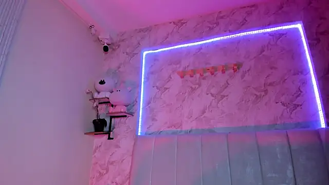 Snapshot of KimiNaru chatting on February 27, 2026, 3:51 am KimiNaru online show from February 27, 2026, 3:51 am