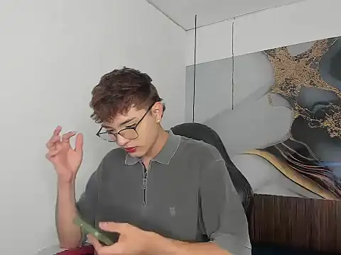 Snapshot of ReneePaz chatting on January 13, 2026, 6:12 pm ReneePaz online show from January 13, 2026, 6:12 pm