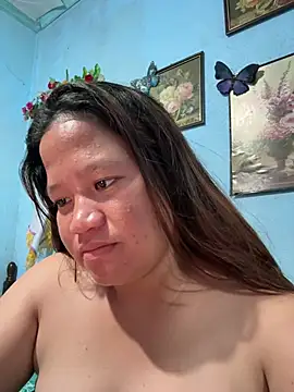 Hottie Pussy online show from April 8, 2026, 9:55 am