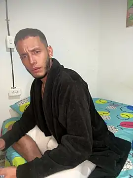 Snapshot of ehc1312 chatting on February 13, 2026, 6:02 am ehc1312 online show from February 13, 2026, 6:02 am