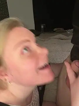 Snapshot of SexyBlondJoanna chatting on February 12, 2026, 5:45 pm SexyBlondJoanna online show from February 12, 2026, 5:45 pm