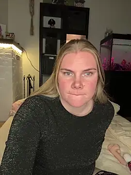 Snapshot of SexyBlondJoanna chatting on February 2, 2026, 7:57 pm SexyBlondJoanna online show from February 2, 2026, 7:57 pm