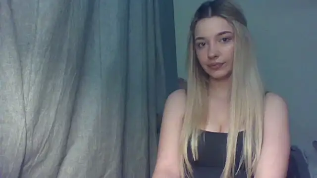 EvelineMagnetic online show from February 2, 2026, 3:22 pm