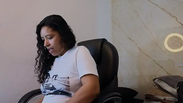 Laura Miller1 online show from February 6, 2026, 8:16 pm