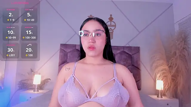 Snapshot of emily_nova_ chatting on May 30, 2026, 11:49 am emily nova online show from May 30, 2026, 11:49 am