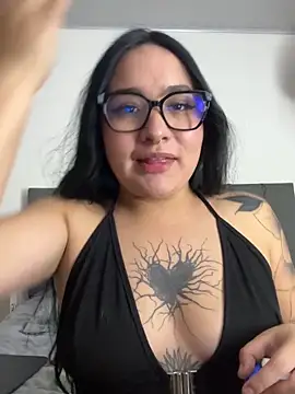 Snapshot of Diosa_lunar1 chatting on May 27, 2026, 12:31 am Diosa lunar1 online show from May 27, 2026, 12:31 am
