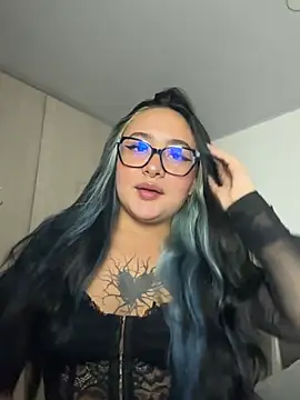 Snapshot of Diosa_lunar1 chatting on June 5, 2026, 1:43 am Diosa lunar1 online show from June 5, 2026, 1:43 am