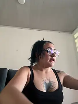 Snapshot of Diosa_lunar1 chatting on May 30, 2026, 10:04 pm Diosa lunar1 online show from May 30, 2026, 10:04 pm