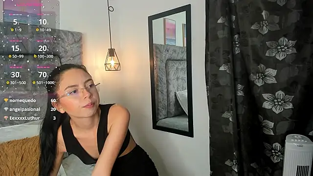 Snapshot of Natalye_23 chatting on March 2, 2026, 5:08 am Natalye 23 online show from March 2, 2026, 5:08 am