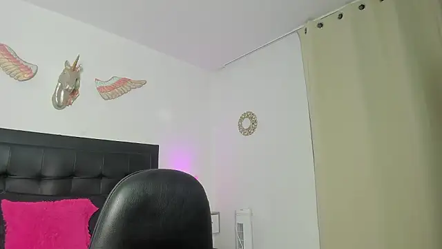 Natalye 23 online show from March 14, 2026, 2:39 am