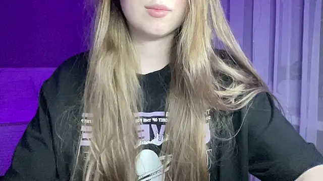 sofinovvak online show from April 7, 2026, 5:48 pm