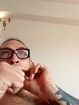 Snapshot of Big_vittollo chatting on April 12, 2026, 1:25 pm Big vittollo online show from April 12, 2026, 1:25 pm