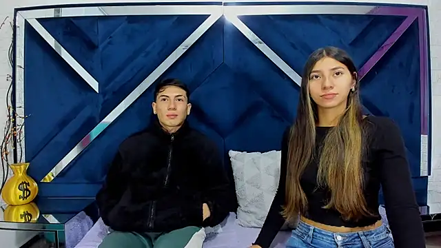 Snapshot of ScarlettAndLucas chatting on February 1, 2026, 12:47 pm ScarlettAndLucas online show from February 1, 2026, 12:47 pm