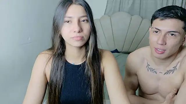Snapshot of ScarlettAndLucas chatting on June 15, 2026, 2:12 am ScarlettAndLucas online show from June 15, 2026, 2:12 am