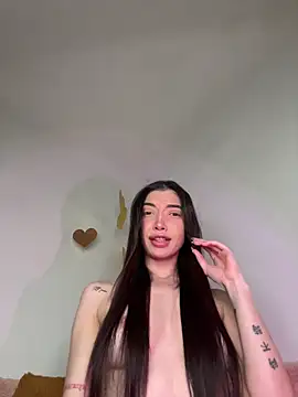 GiannaMagari online show from February 25, 2026, 9:14 pm