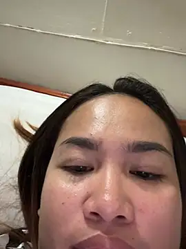 Ponthip online show from February 8, 2026, 8:17 pm