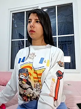 jade03  online show from June 28, 2026, 10:16 pm