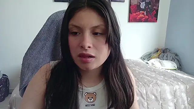 Snapshot of yessica_gomez01 chatting on January 10, 2026, 2:01 pm yessica gomez01 online show from January 10, 2026, 2:01 pm