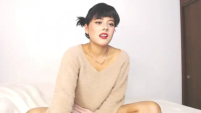 Yumicoco  online show from January 12, 2026, 1:29 pm