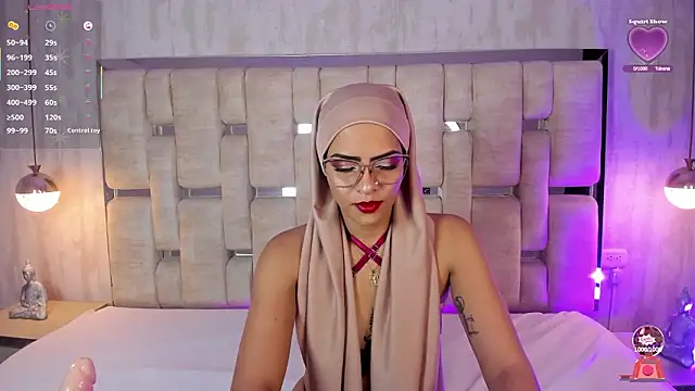 Snapshot of VeronicaFlowers_ chatting on January 18, 2026, 8:01 pm VeronicaFlowers online show from January 18, 2026, 8:01 pm