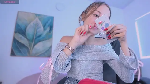 Snapshot of azahaara__ chatting on February 22, 2026, 6:20 pm azahaara online show from February 22, 2026, 6:20 pm