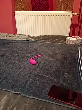 Snapshot of Masztisfiu2 chatting on February 19, 2026, 6:43 am Masztisfiu2 online show from February 19, 2026, 6:43 am