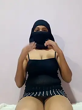 Snapshot of cutehotwife chatting on February 15, 2026, 1:10 pm cutehotwife online show from February 15, 2026, 1:10 pm