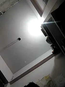 Snapshot of Mafiya0102 chatting on February 5, 2026, 2:07 am Mafiya0102 online show from February 5, 2026, 2:07 am