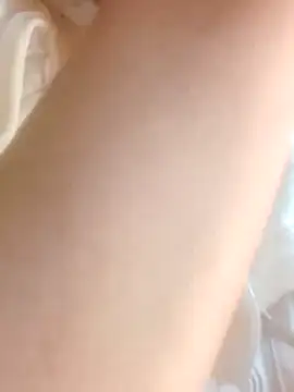 jjennyyy online show from April 12, 2026, 1:31 am