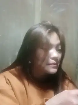 jjennyyy online show from March 7, 2026, 1:49 pm