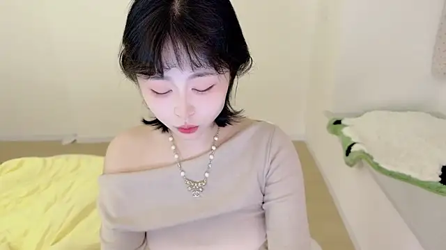 Onefiona online show from March 11, 2026, 10:42 am