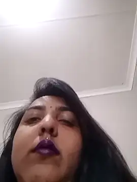 Snapshot of IndianBearxx chatting on June 16, 2026, 6:19 pm IndianBearxx online show from June 16, 2026, 6:19 pm
